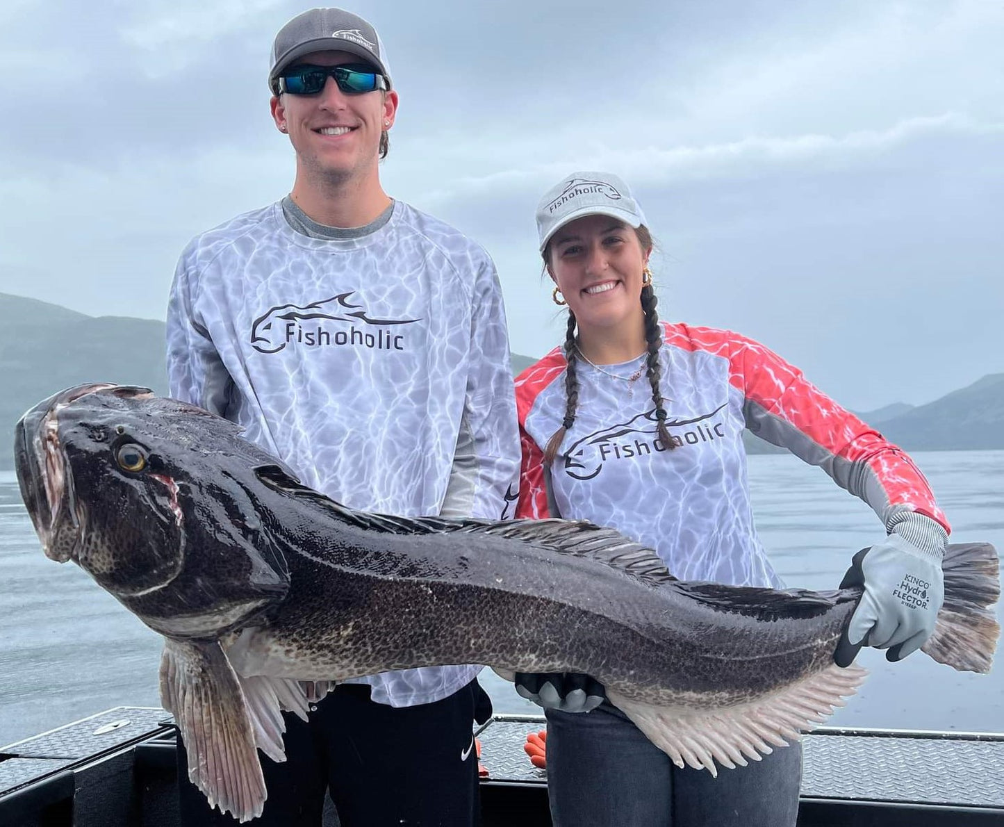 Fishoholic wmLS_Coral Women's UPF50 Performance Fishing Shirt - Long Sleeve - Women's Cut - Breathable Quick Drying