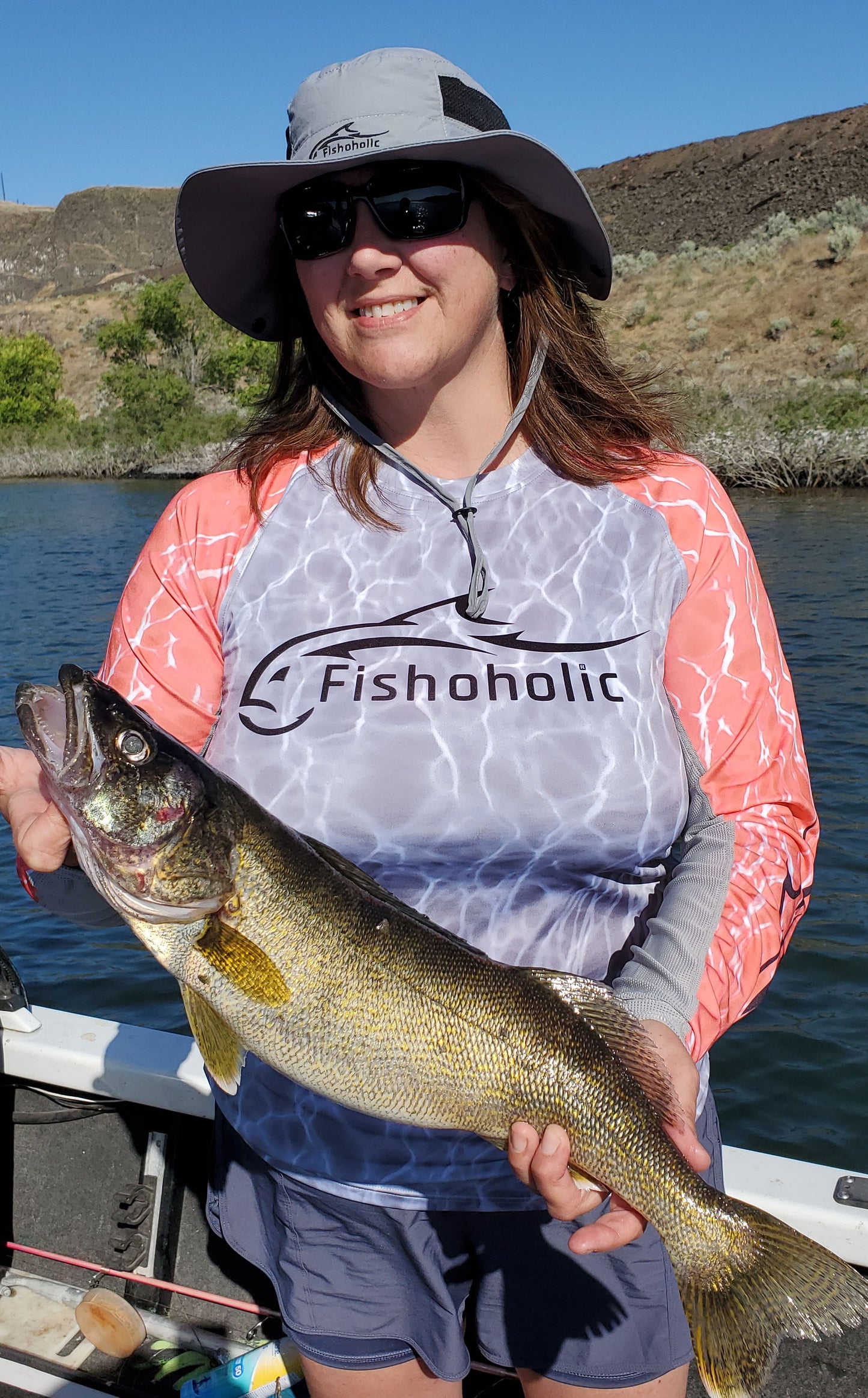 Fishoholic wmLS_Coral Women's UPF50 Performance Fishing Shirt - Long Sleeve - Women's Cut - Breathable Quick Drying